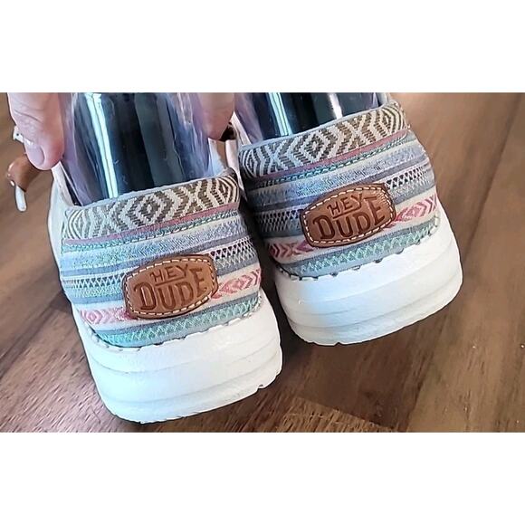Hey Dude Wendy Funk Serape Stripe Casual Shoes Women’s Size 6 GUC - Picture 9 of 10